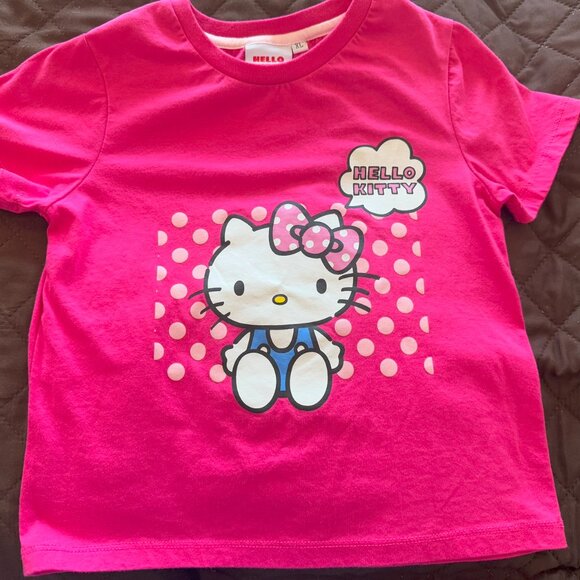 Girls Size 7/8 Hello Kitty Pink Short Sleeve Graphic Tee Shirt - Pre-owned - Picture 4 of 6